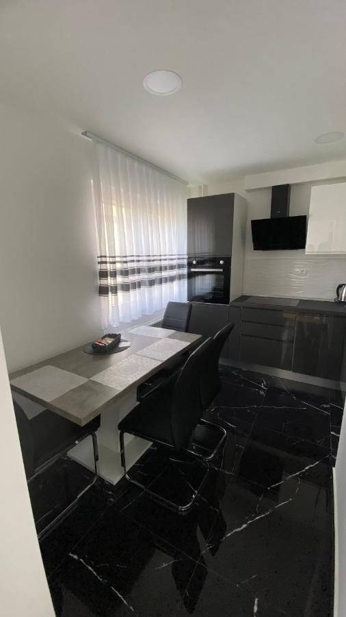 M.B.A. Apartments Karlovac Eksteriør bilde